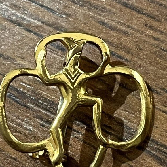 Vintage 1960s Girl Scouts Of America Brownie Trefoil Gold Pin Brooch - Picture 5 of 14